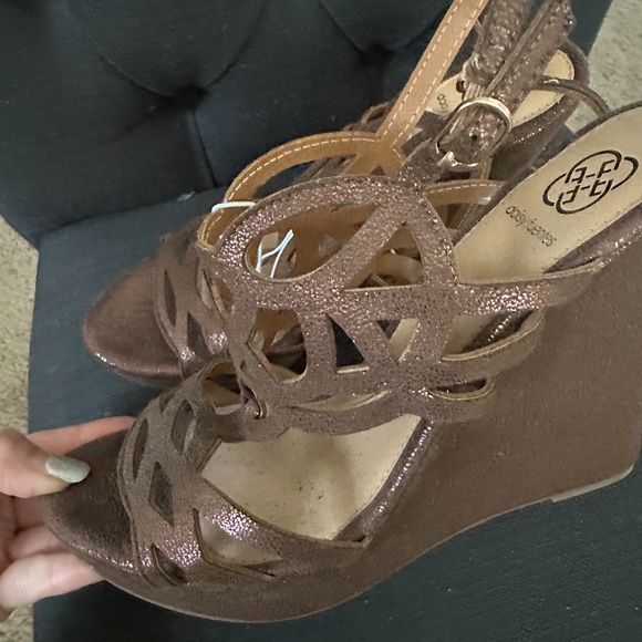 DAISY FUENTES Copper Bronze Shine Wedges High shoes - Picture 1 of 6